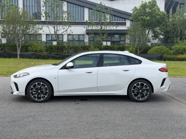 BMW 2 Series — Фото автомобиля 3