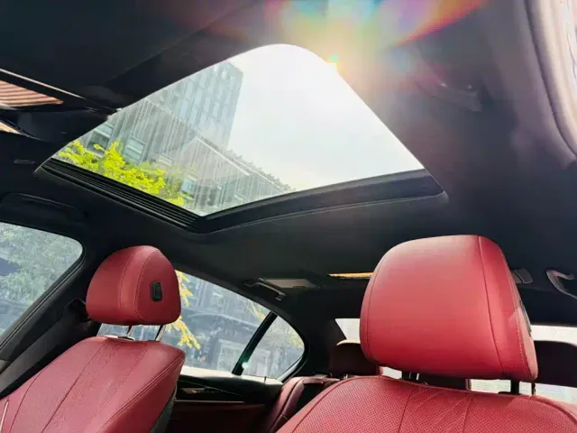 BMW 5 Series — Фото автомобиля 15
