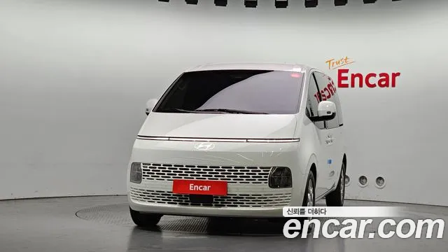 Hyundai Staria Staria Карго 3 места — Фото автомобиля 3