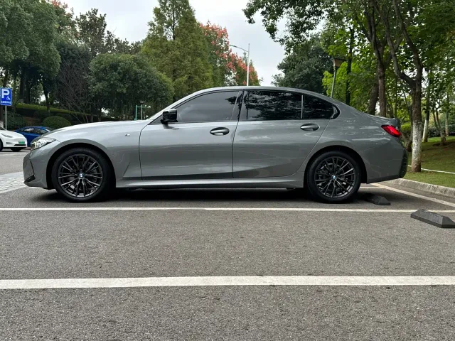 BMW 3 Series — Фото автомобиля 4