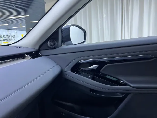 Land Rover Range Rover Evoque — Фото автомобиля 17