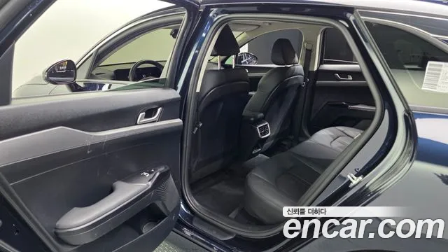 Kia K5 Новый K5 3 поколение 2.0 LPi(Для проката) — Фото автомобиля 26