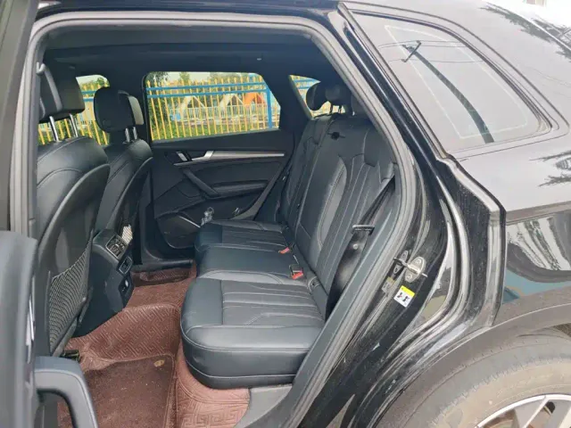 Audi Q5L — Фото автомобиля 15