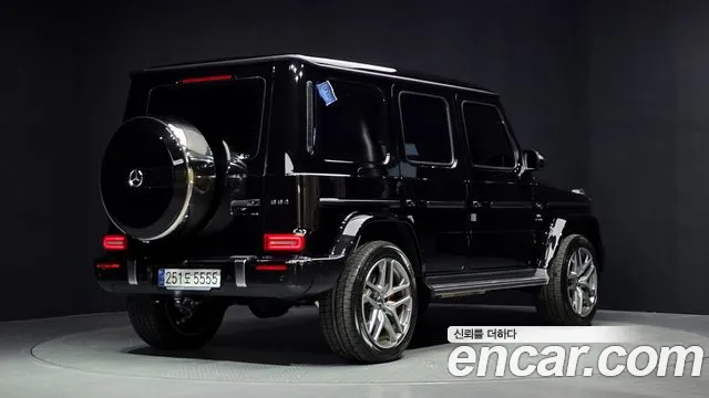 Mercedes-Benz G-Class — Фото автомобиля 2