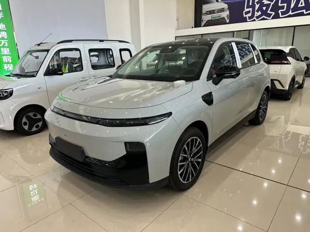 Фотография автомобиля — Leapmotor B10
