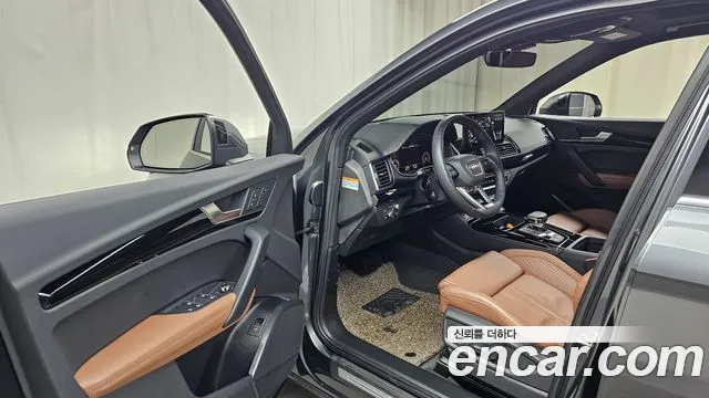 Audi Q5 45 TFSI quattro Premium — Фото автомобиля 10