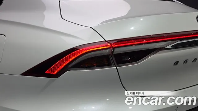 Hyundai Grandeur New — Фото автомобиля 8