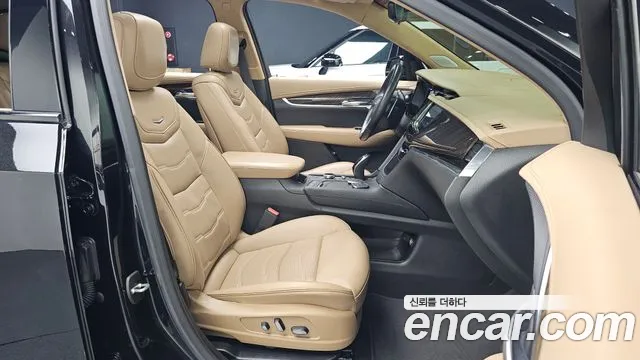 Cadillac XT6 — Фото автомобиля 23