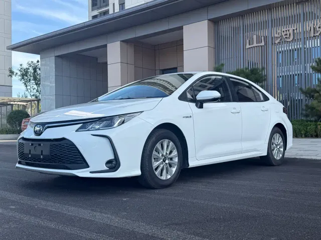Фотография автомобиля — Toyota Corolla