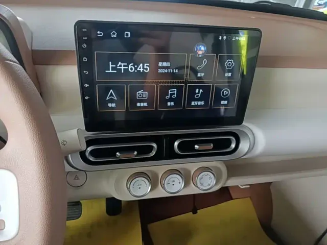 Wuling Hongguang Mini EV — Фото автомобиля 12