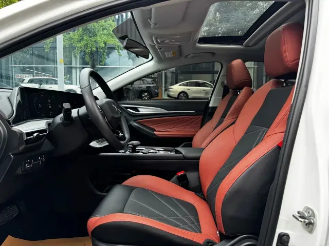 Changan Eado — Фото автомобиля 5