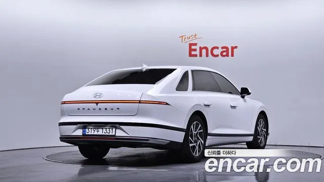 Hyundai Grandeur — Фото автомобиля 2