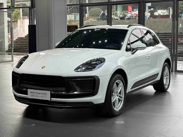 Фотография автомобиля — Porsche Macan