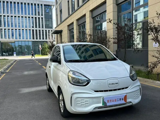 Roewe Clever — Фото автомобиля 3