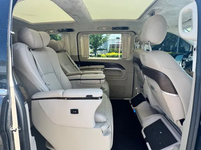 Mercedes-Benz V-Class — Фото автомобиля 7
