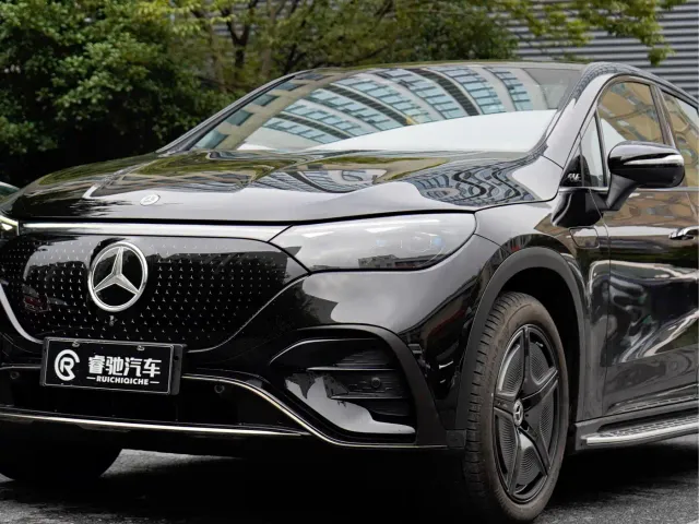 Mercedes-Benz EQE SUV — Фото автомобиля 6