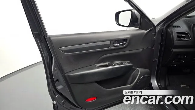 Renault-KoreaSamsung QM6 Новый QM6 2.0 GDe LE Signature 2WD — Фото автомобиля 22