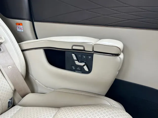 Toyota Alphard — Фото автомобиля 17