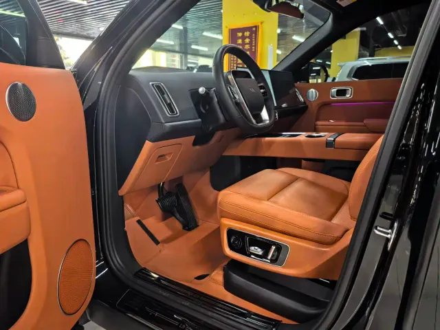 Li Auto L9 — Фото автомобиля 4