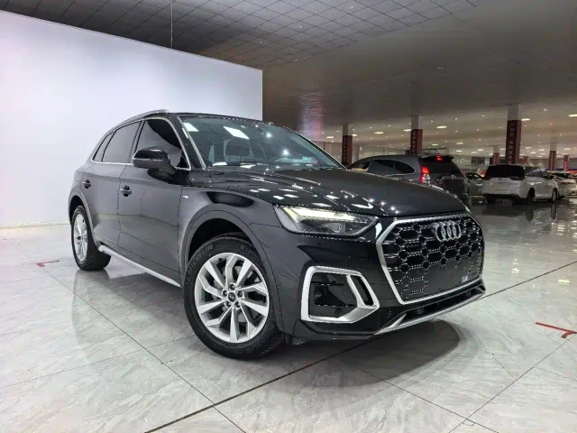 Audi Q5L — Фото автомобиля 3
