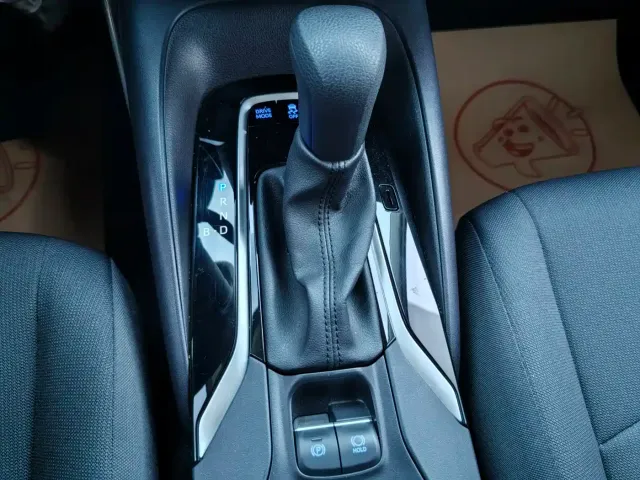 Toyota Corolla 2022 Hybrid 1.8L E-CVT Pioneer Edition — Фото автомобиля 18