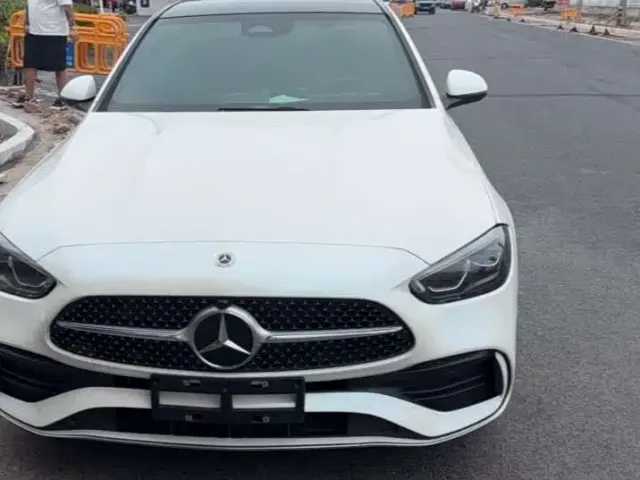 Mercedes-Benz C-Class — Фото автомобиля 2
