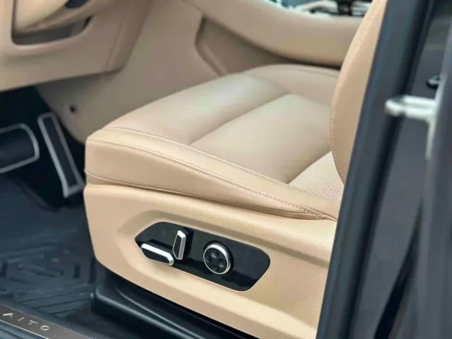 Aito M5 — Фото автомобиля 8