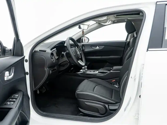 Kia K3 — Фото автомобиля 15
