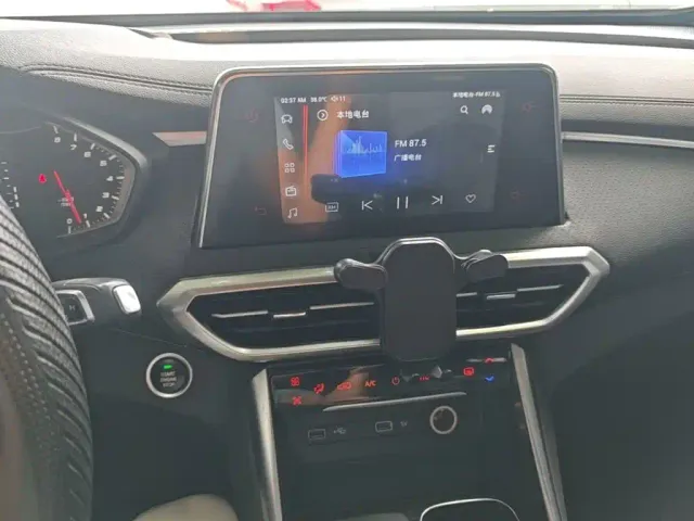 Maxus G50 — Фото автомобиля 12