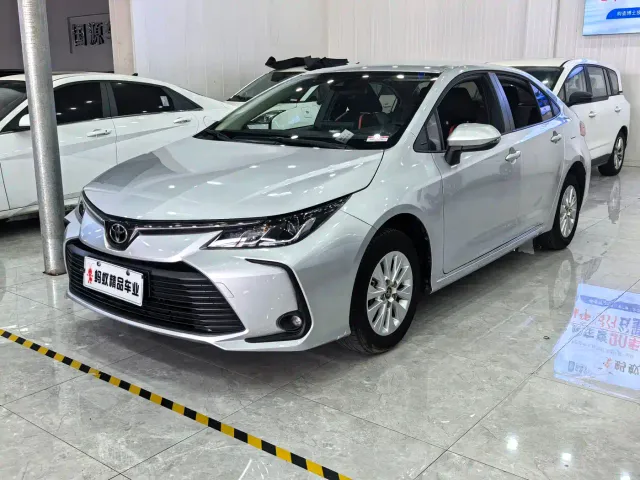 Фотография автомобиля — Toyota Corolla