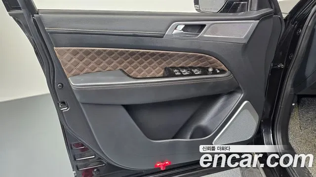 KG_Mobility_Ssangyong Rexton All Rexton Дизель 2.2 4WD — Фото автомобиля 21