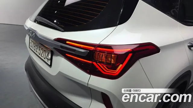 Kia Seltos Seltos Бензин 1.6 турбо 2WD — Фото автомобиля 23