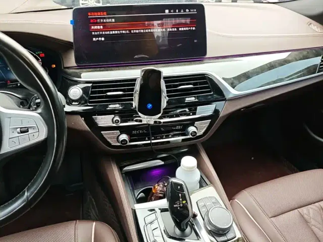 BMW 5 Series — Фото автомобиля 12