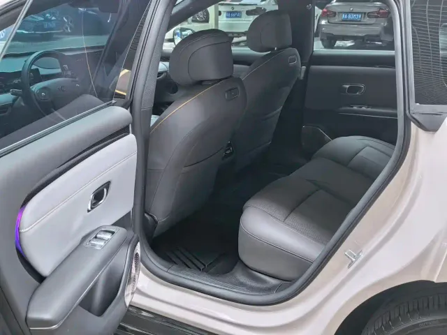 Changan Qiyuan A06 — Фото автомобиля 10
