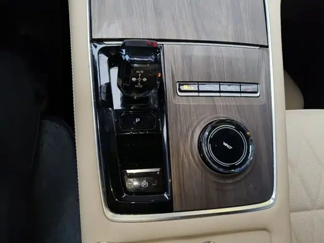 Geely Xingyue L — Фото автомобиля 13