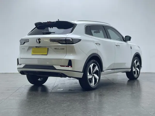 Changan CS55 Plus — Фото автомобиля 3