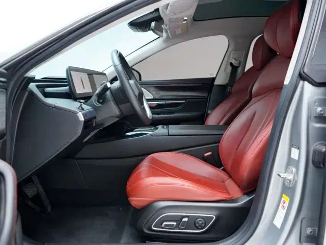 Xpeng P7 — Фото автомобиля 5