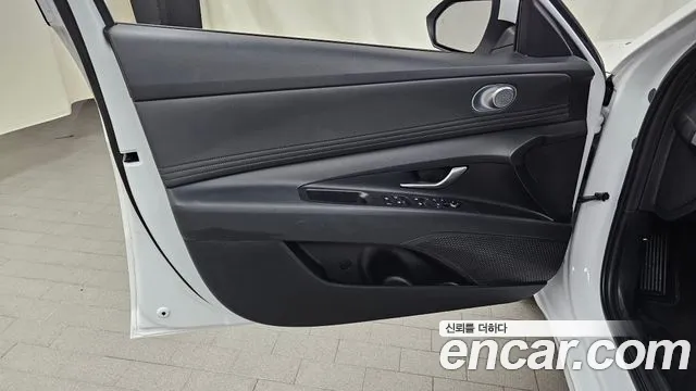 Hyundai Avante CN7 — Фото автомобиля 24