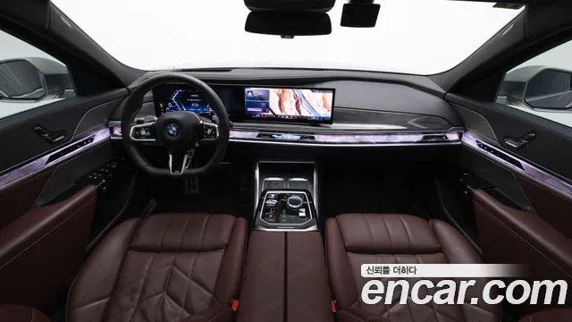 BMW 7-Series — Фото автомобиля 7