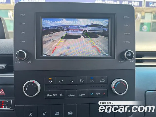 Hyundai Staria Staria L3.5 Инвалидная коляска Подъёмник/Slope — Фото автомобиля 9