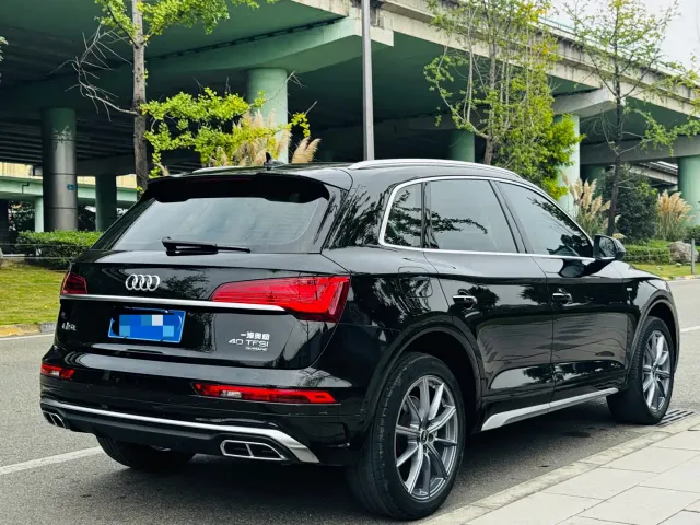 Audi Q5L — Фото автомобиля 9
