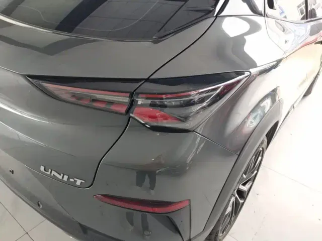 Changan UNI-T — Фото автомобиля 7