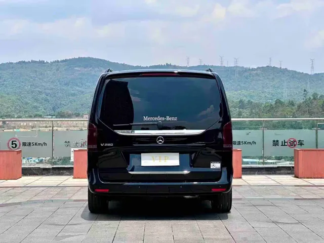 Mercedes-Benz V-Class — Фото автомобиля 5