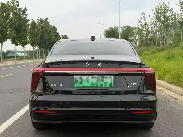 Hongqi H5 PHEV — Фото автомобиля 8