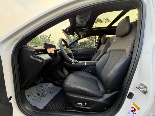 Changan Eado — Фото автомобиля 5