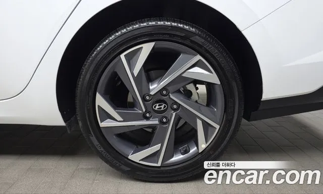 Hyundai Avante — Фото автомобиля 6