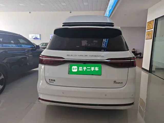 BYD Song MAX — Фото автомобиля 5