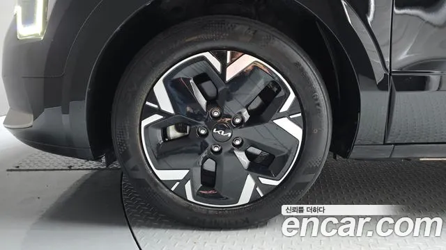 Kia Niro Niro (New) — Фото автомобиля 5