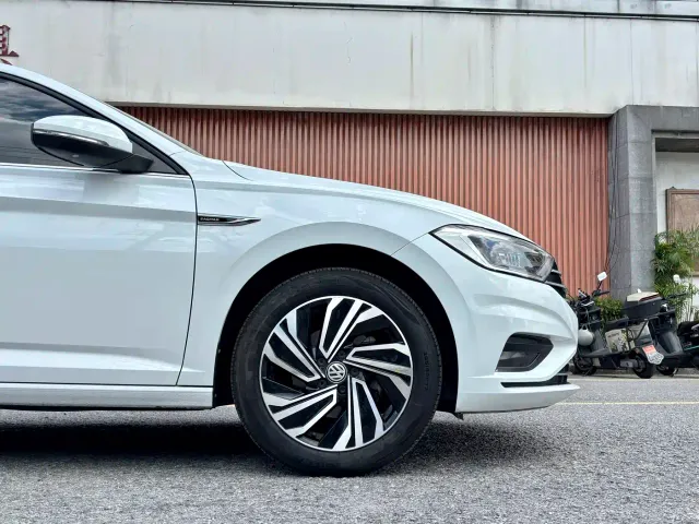 Volkswagen Sagitar — Фото автомобиля 6