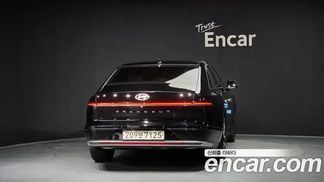 Hyundai Grandeur GN7 — Фото автомобиля 4